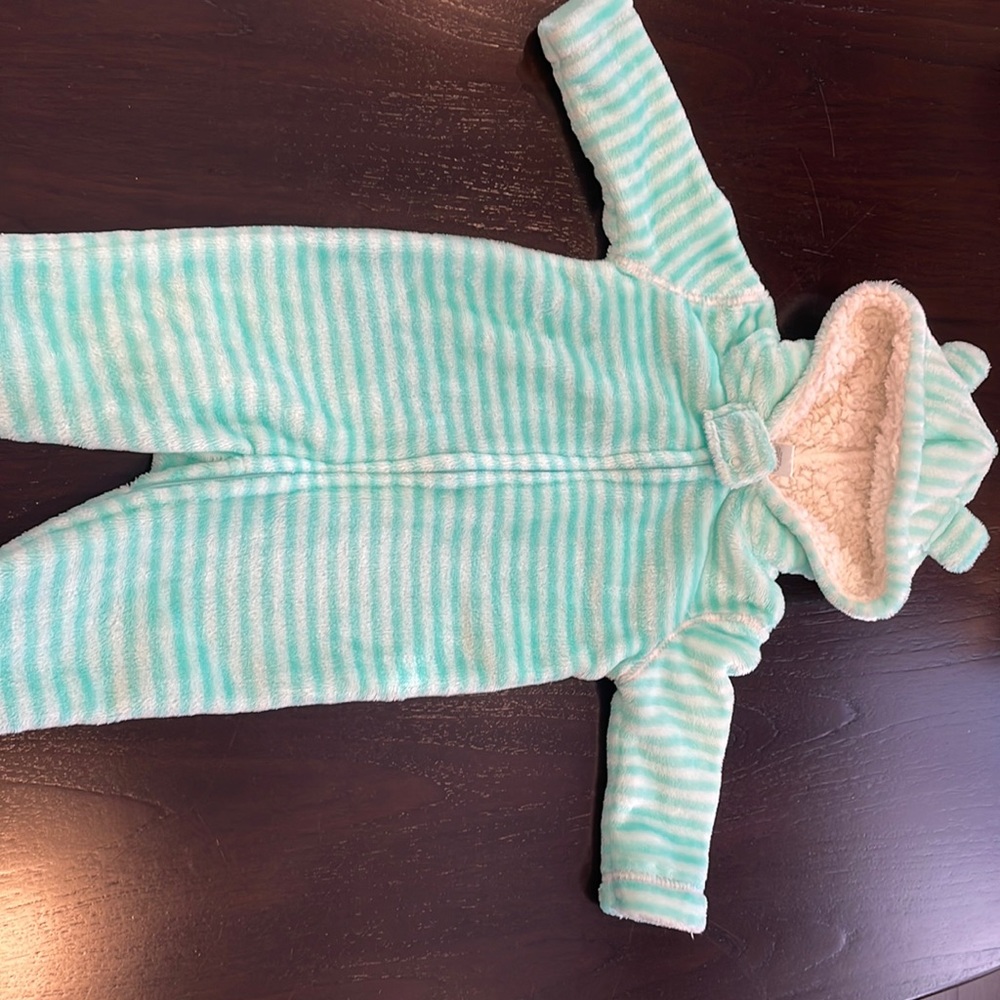 Velour One piece 6-9M